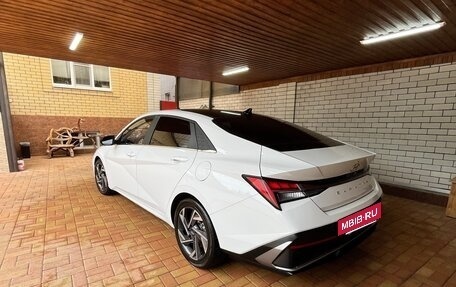 Hyundai Elantra, 2024 год, 2 270 000 рублей, 8 фотография