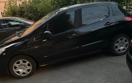 Peugeot 308 II, 2008 год, 700 000 рублей, 2 фотография