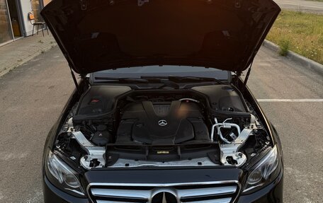Mercedes-Benz E-Класс, 2017 год, 3 600 000 рублей, 8 фотография