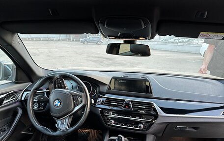 BMW 5 серия, 2019 год, 2 300 000 рублей, 12 фотография
