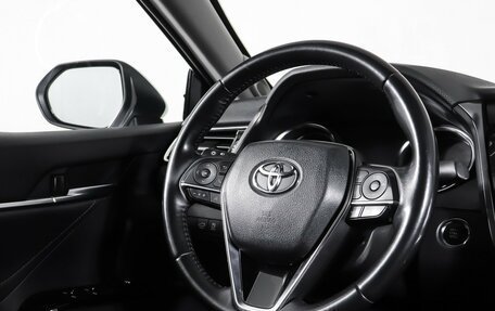 Toyota Camry, 2019 год, 2 799 000 рублей, 17 фотография