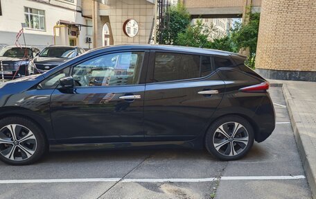 Nissan Leaf II, 2018 год, 1 850 000 рублей, 7 фотография