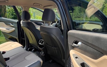 Hyundai Santa Fe IV, 2018 год, 2 600 000 рублей, 24 фотография