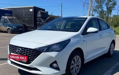 Hyundai Solaris II рестайлинг, 2021 год, 1 297 000 рублей, 3 фотография