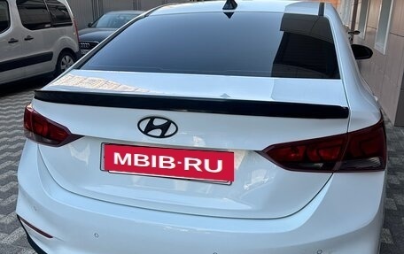 Hyundai Solaris II рестайлинг, 2017 год, 1 400 000 рублей, 2 фотография