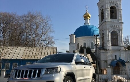 Jeep Grand Cherokee, 2012 год, 1 350 000 рублей, 3 фотография