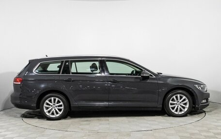 Volkswagen Passat B8 рестайлинг, 2019 год, 1 799 700 рублей, 4 фотография