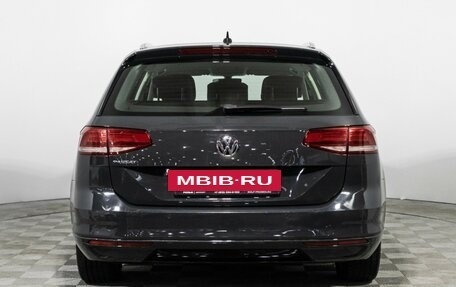 Volkswagen Passat B8 рестайлинг, 2019 год, 1 799 700 рублей, 6 фотография