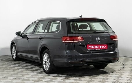 Volkswagen Passat B8 рестайлинг, 2019 год, 1 799 700 рублей, 7 фотография