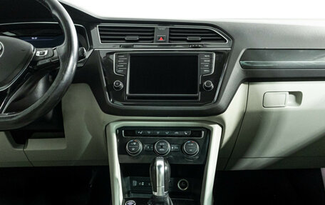 Volkswagen Tiguan II, 2017 год, 2 499 700 рублей, 14 фотография