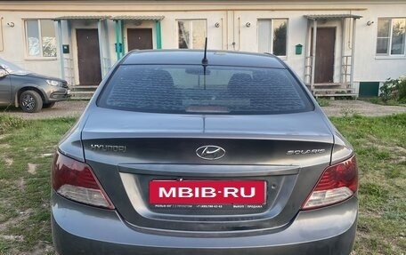 Hyundai Solaris II рестайлинг, 2011 год, 700 000 рублей, 3 фотография