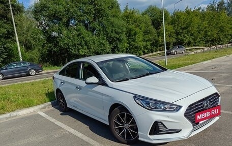Hyundai Sonata VII, 2018 год, 1 670 000 рублей, 2 фотография