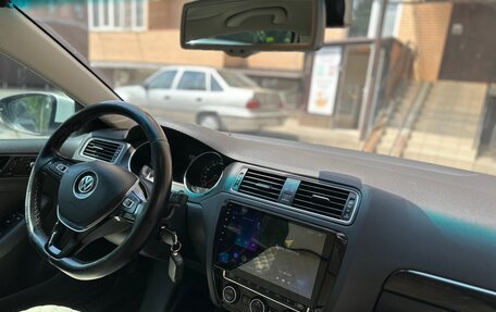 Volkswagen Jetta VI, 2016 год, 1 360 000 рублей, 15 фотография