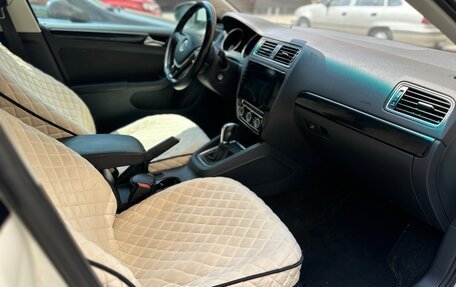 Volkswagen Jetta VI, 2016 год, 1 360 000 рублей, 19 фотография
