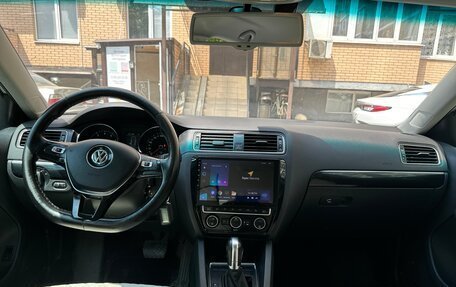 Volkswagen Jetta VI, 2016 год, 1 360 000 рублей, 25 фотография