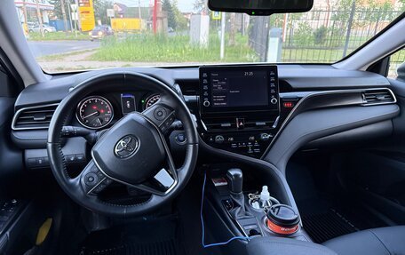 Toyota Camry, 2021 год, 3 350 000 рублей, 11 фотография