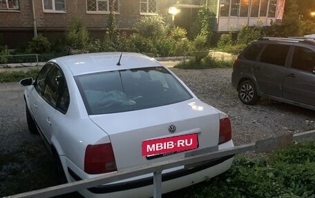 Volkswagen Passat B5+ рестайлинг, 1997 год, 380 000 рублей, 2 фотография