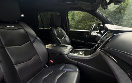 Cadillac Escalade IV, 2018 год, 5 800 000 рублей, 40 фотография