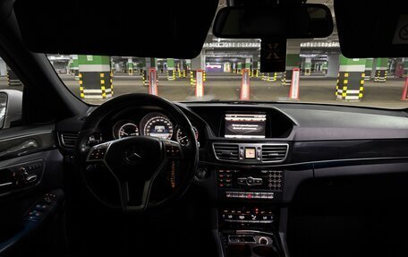 Mercedes-Benz E-Класс, 2013 год, 2 300 000 рублей, 12 фотография