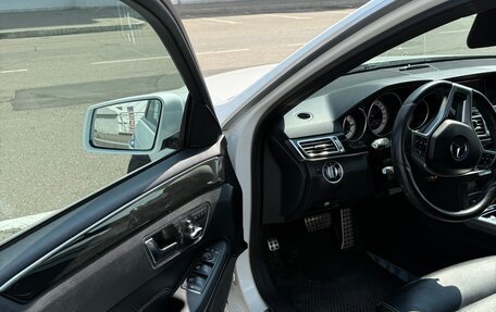 Mercedes-Benz E-Класс, 2013 год, 2 300 000 рублей, 18 фотография