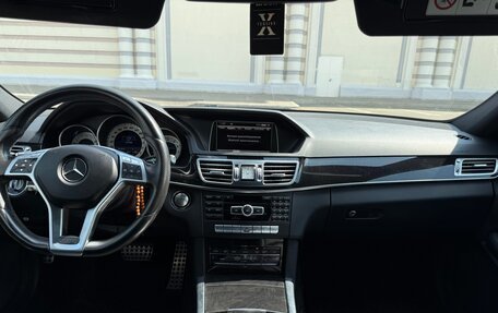 Mercedes-Benz E-Класс, 2013 год, 2 300 000 рублей, 17 фотография