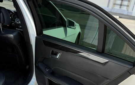 Mercedes-Benz E-Класс, 2013 год, 2 300 000 рублей, 19 фотография