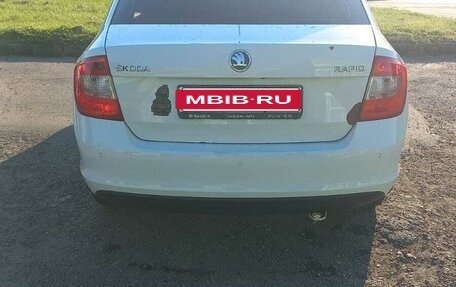 Skoda Rapid I, 2015 год, 950 000 рублей, 2 фотография