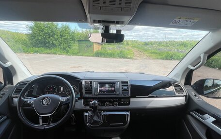 Volkswagen Multivan T6 рестайлинг, 2016 год, 4 590 000 рублей, 4 фотография