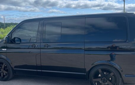 Volkswagen Multivan T6 рестайлинг, 2016 год, 4 590 000 рублей, 3 фотография