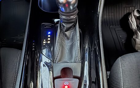 Toyota C-HR I рестайлинг, 2018 год, 2 600 000 рублей, 38 фотография