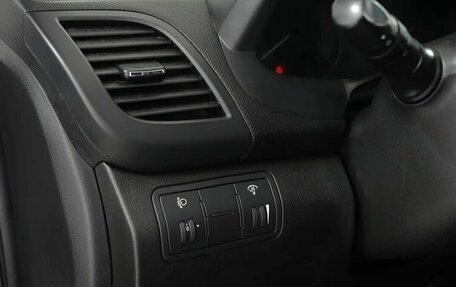 Hyundai Solaris II рестайлинг, 2014 год, 630 000 рублей, 9 фотография