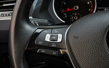 Volkswagen Tiguan II, 2018 год, 2 315 000 рублей, 15 фотография