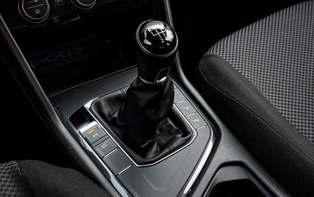 Volkswagen Tiguan II, 2018 год, 2 315 000 рублей, 12 фотография