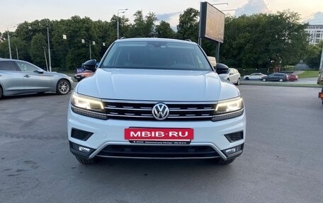 Volkswagen Tiguan II, 2020 год, 3 490 000 рублей, 2 фотография