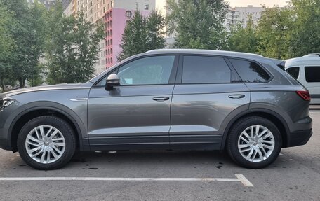 Volkswagen Touareg III, 2019 год, 4 300 000 рублей, 2 фотография
