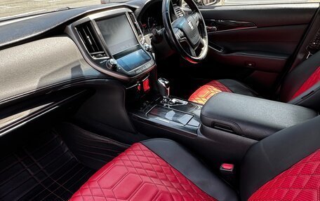 Toyota Crown, 2013 год, 2 390 000 рублей, 12 фотография