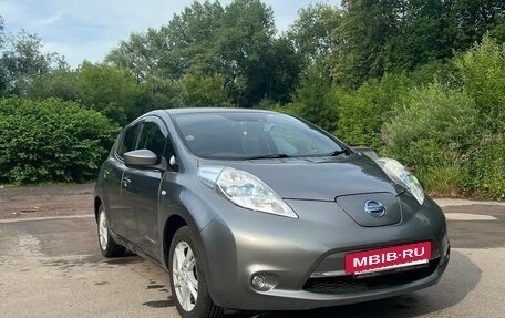 Nissan Leaf I, 2015 год, 930 000 рублей, 3 фотография