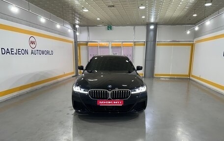 BMW 5 серия, 2022 год, 4 929 000 рублей, 2 фотография