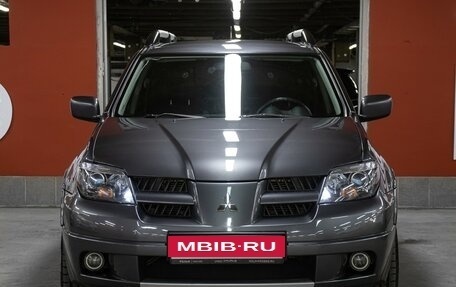 Mitsubishi Outlander III рестайлинг 3, 2008 год, 649 000 рублей, 2 фотография