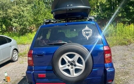 Toyota RAV4, 2005 год, 700 000 рублей, 3 фотография