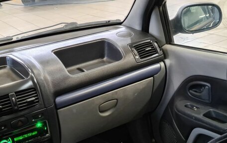 Renault Symbol I, 2006 год, 230 000 рублей, 17 фотография