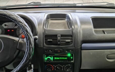 Renault Symbol I, 2006 год, 230 000 рублей, 16 фотография
