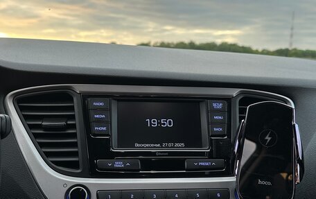 Hyundai Solaris II рестайлинг, 2018 год, 1 380 000 рублей, 21 фотография