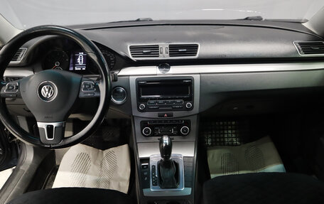 Volkswagen Passat B7, 2011 год, 1 079 000 рублей, 15 фотография