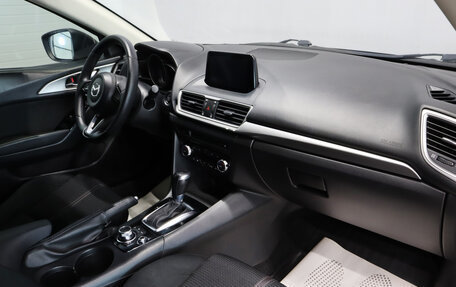 Mazda 3, 2017 год, 1 599 000 рублей, 16 фотография