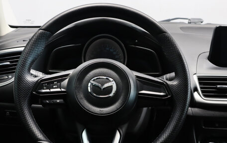Mazda 3, 2017 год, 1 599 000 рублей, 11 фотография