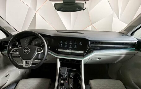 Volkswagen Touareg III, 2020 год, 4 893 000 рублей, 10 фотография