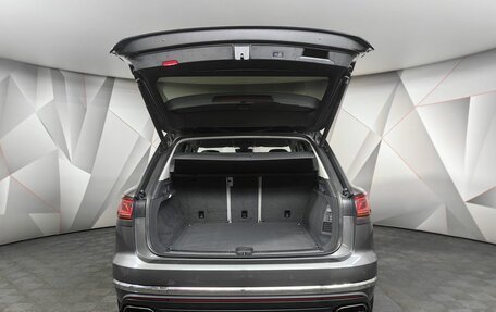 Volkswagen Touareg III, 2020 год, 4 893 000 рублей, 20 фотография