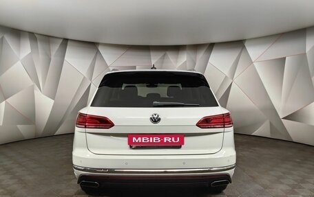 Volkswagen Touareg III, 2019 год, 4 235 000 рублей, 8 фотография
