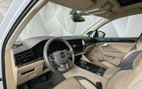 Volkswagen Touareg III, 2019 год, 4 235 000 рублей, 15 фотография